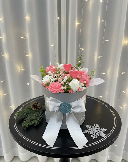 Romance & Hearts Deluxe Box